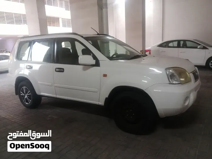 Nissan X-Trail 2005 photo 2