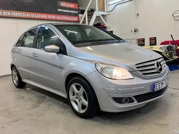 Mercedes-Benz B 180 2007 photo 2
