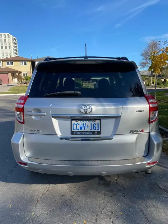 Toyota Rav4 2010 photo 3