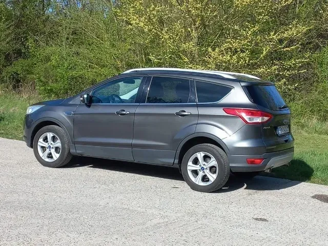 Ford Kuga 2015 photo 2