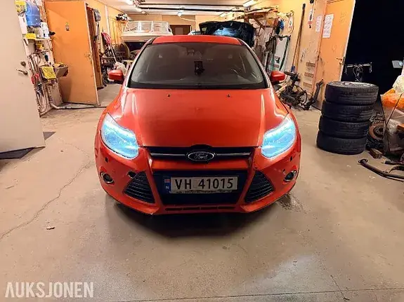 Ford Focus 2012 photo 2