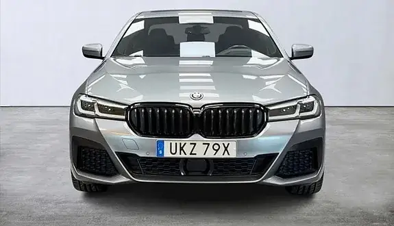 BMW 530E 2023 photo 3