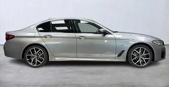 BMW 530E