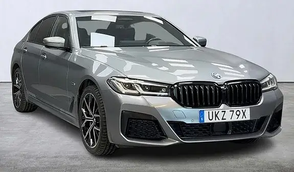 BMW 530E 2023 photo 2