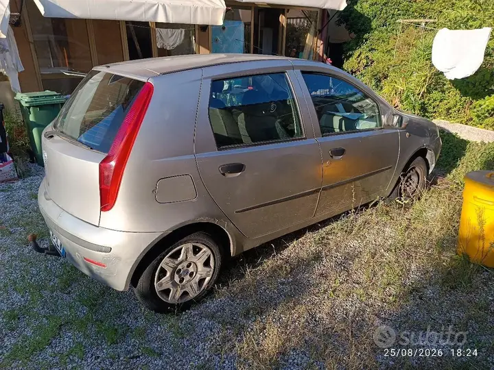 Fiat Punto 2005 photo 5