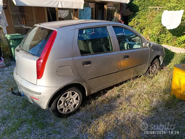 Fiat Punto 2005 photo 3