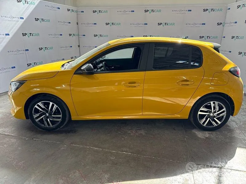 Peugeot 208 2023 photo 2