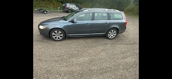 Volvo V70 2009 photo 3