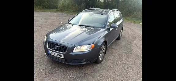 Volvo V70 2009 photo 2