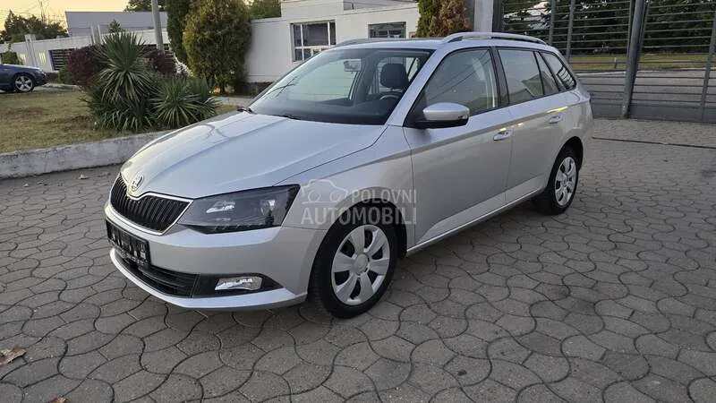 Skoda Fabia 2015 photo 5