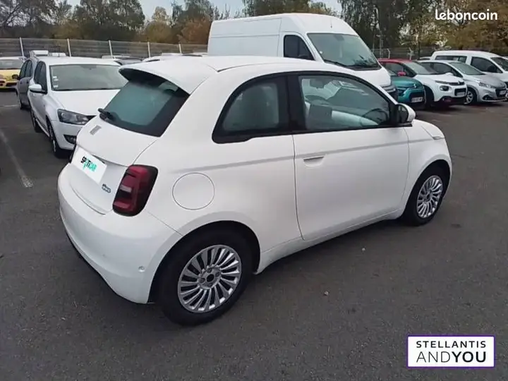 Fiat 500 2023 photo 3