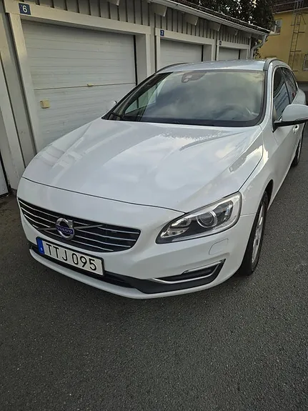 Volvo V60 2014 photo 2