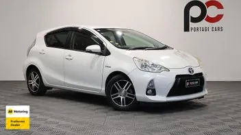Toyota Aqua 2013 photo 2