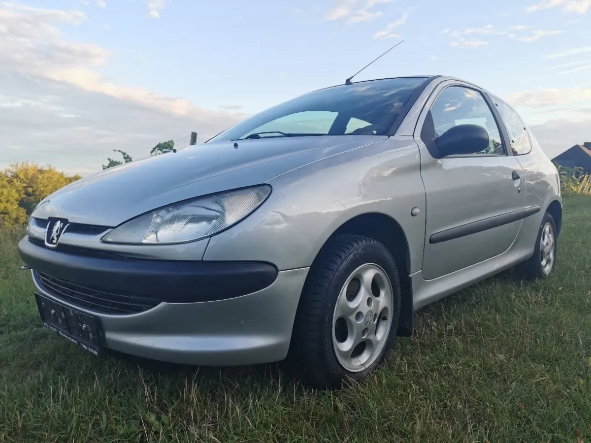 Peugeot 206
