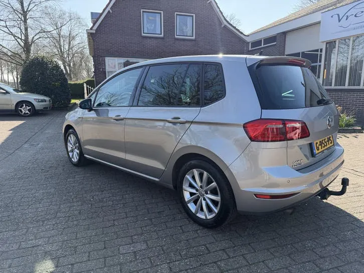 Volkswagen Golf Sportsvan 2015 photo 3