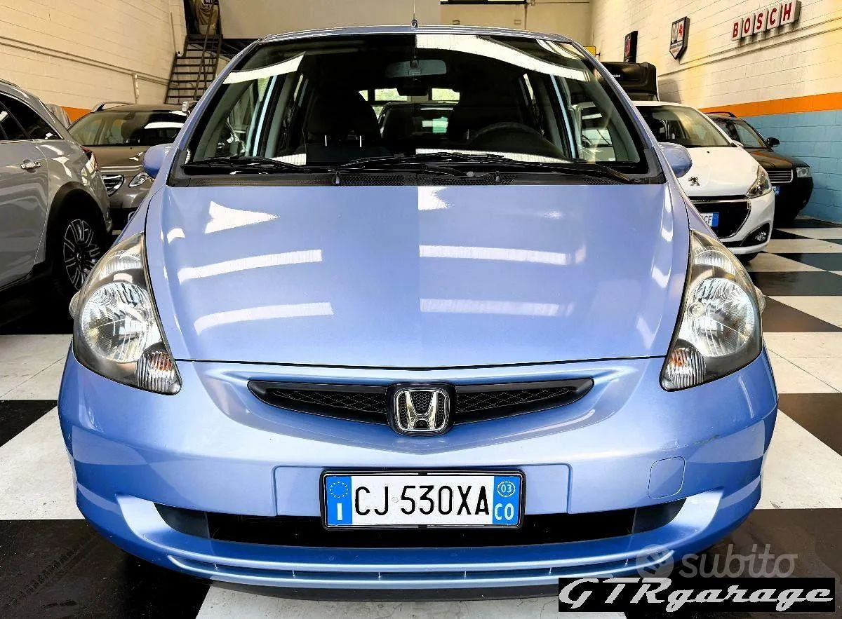 Honda Jazz 2003 photo 2