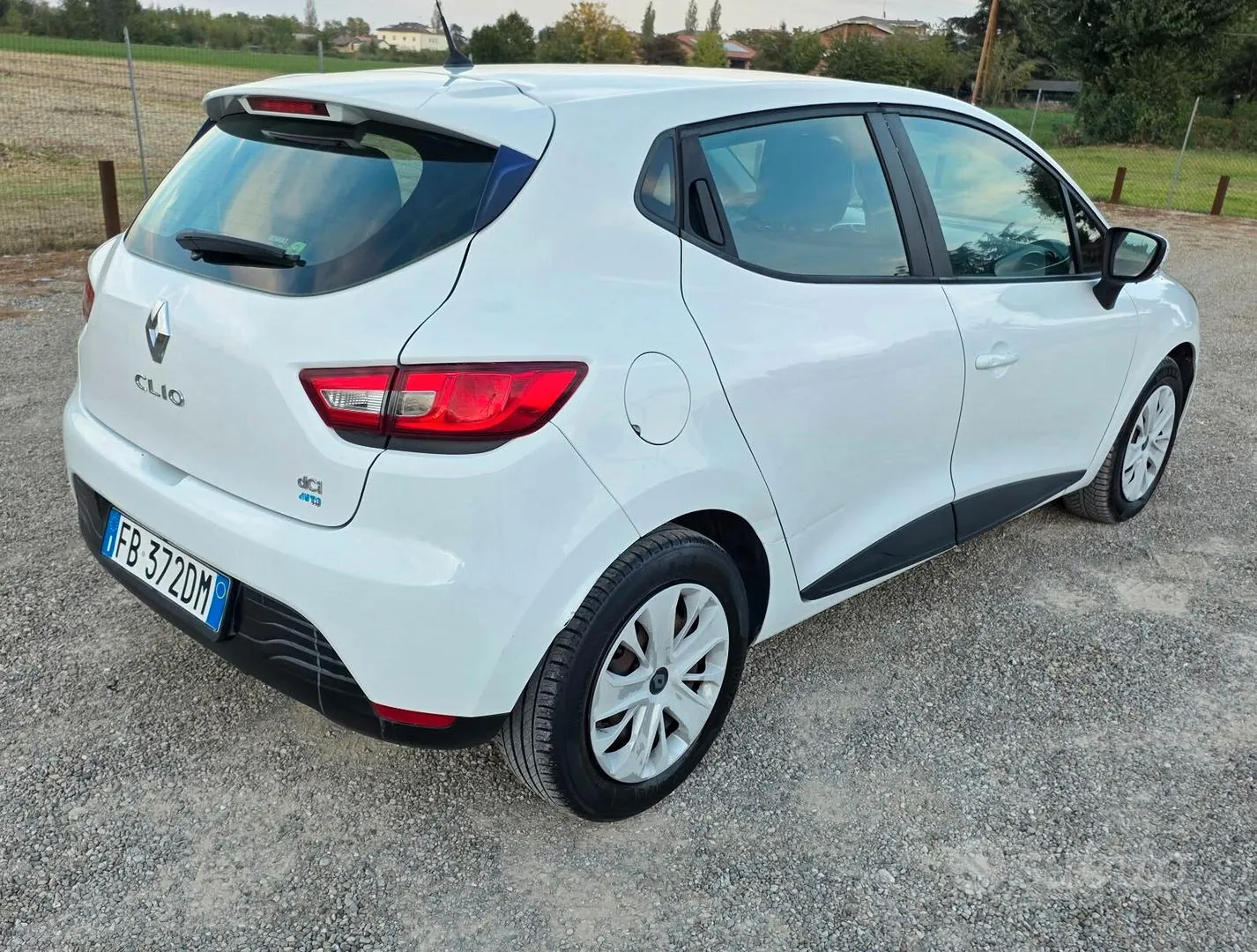 Renault Clio 2015 photo 4