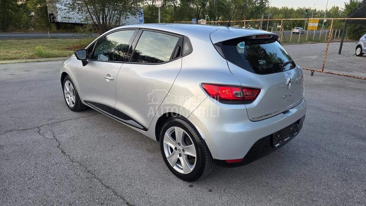 Renault Clio 2015 photo 2