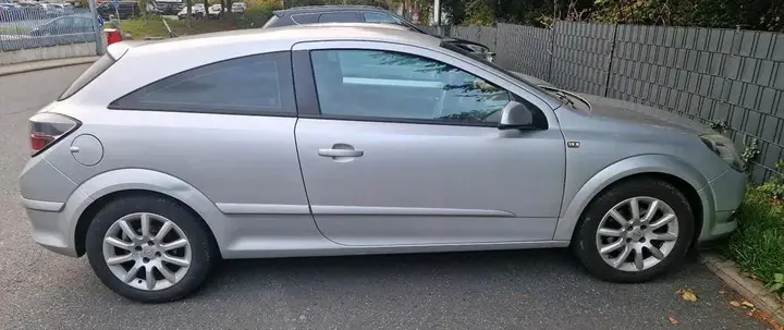 Opel Astra Gtc
