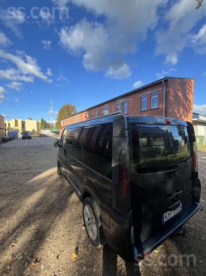 Opel Vivaro 2004 photo 4
