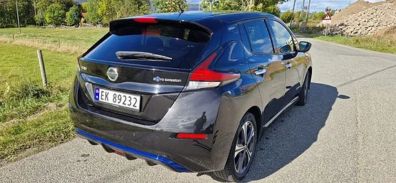 Nissan Leaf 2018 photo 2