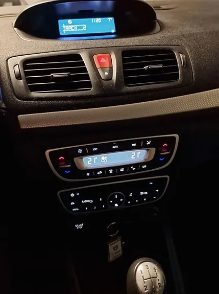 Renault Megane Ii 2009 photo 3