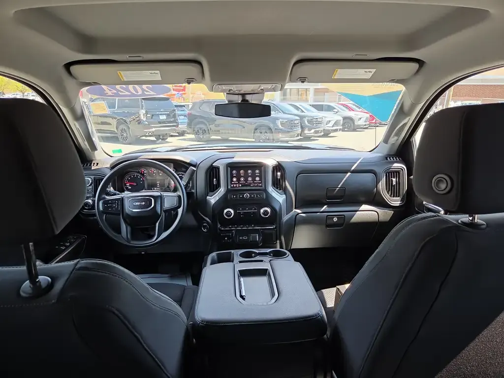GMC Sierra 1500 2024 photo 3