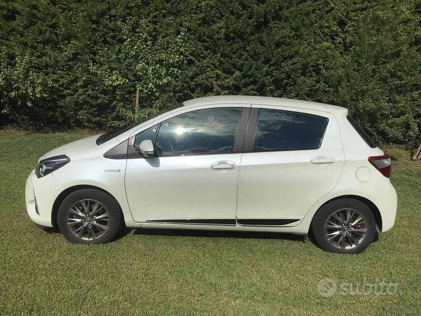 Toyota Yaris 2017 photo 3