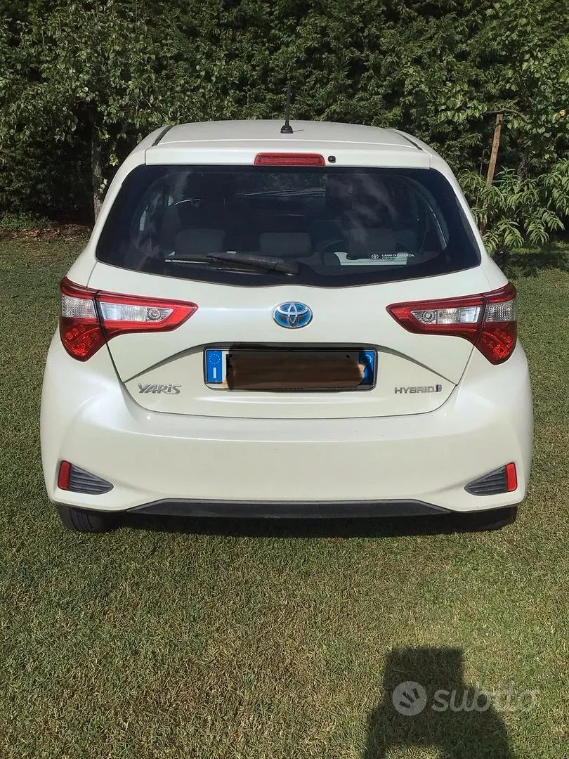 Toyota Yaris 2017 photo 4