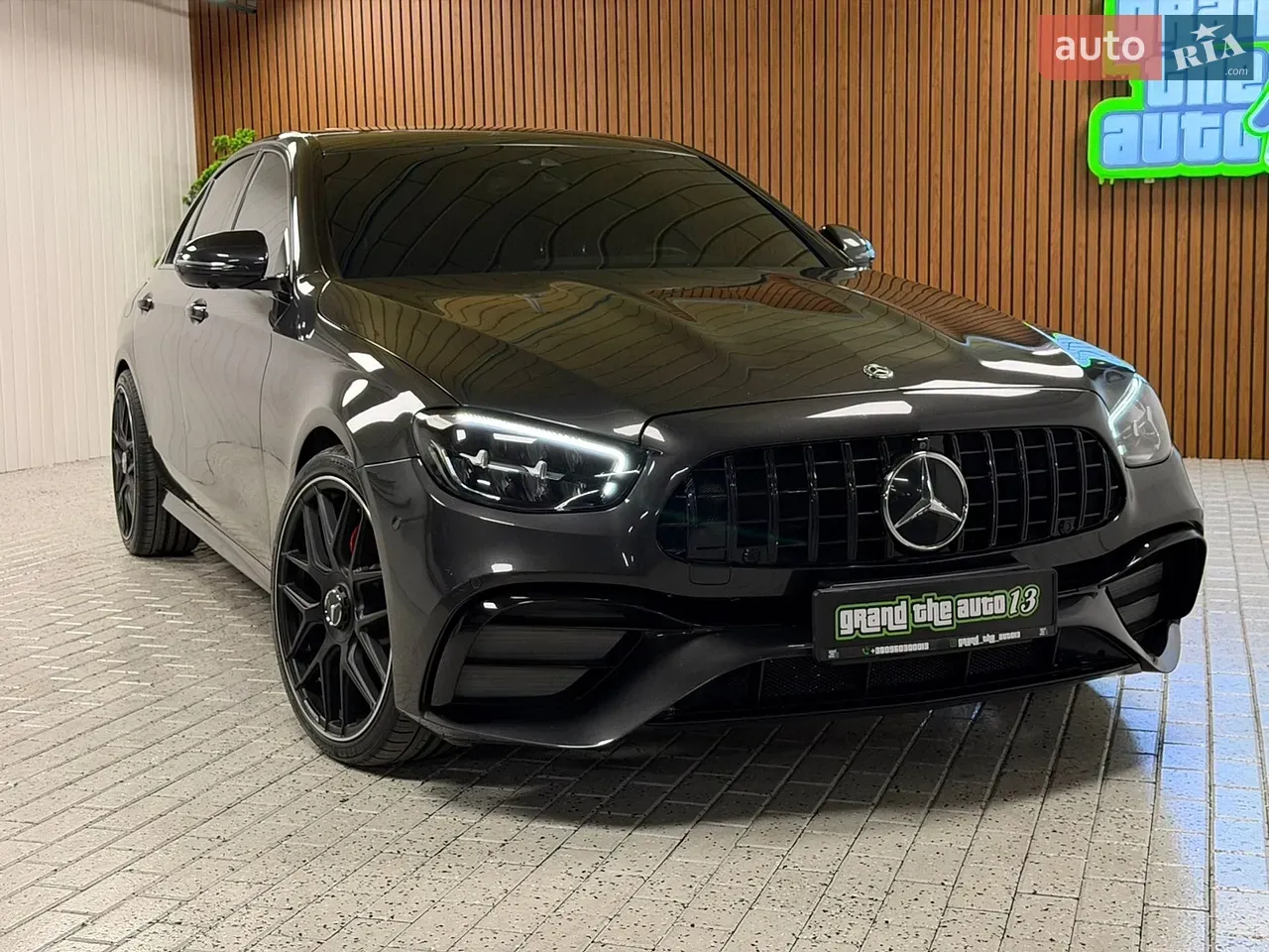 Mercedes-Benz E-Class 2022 photo 5