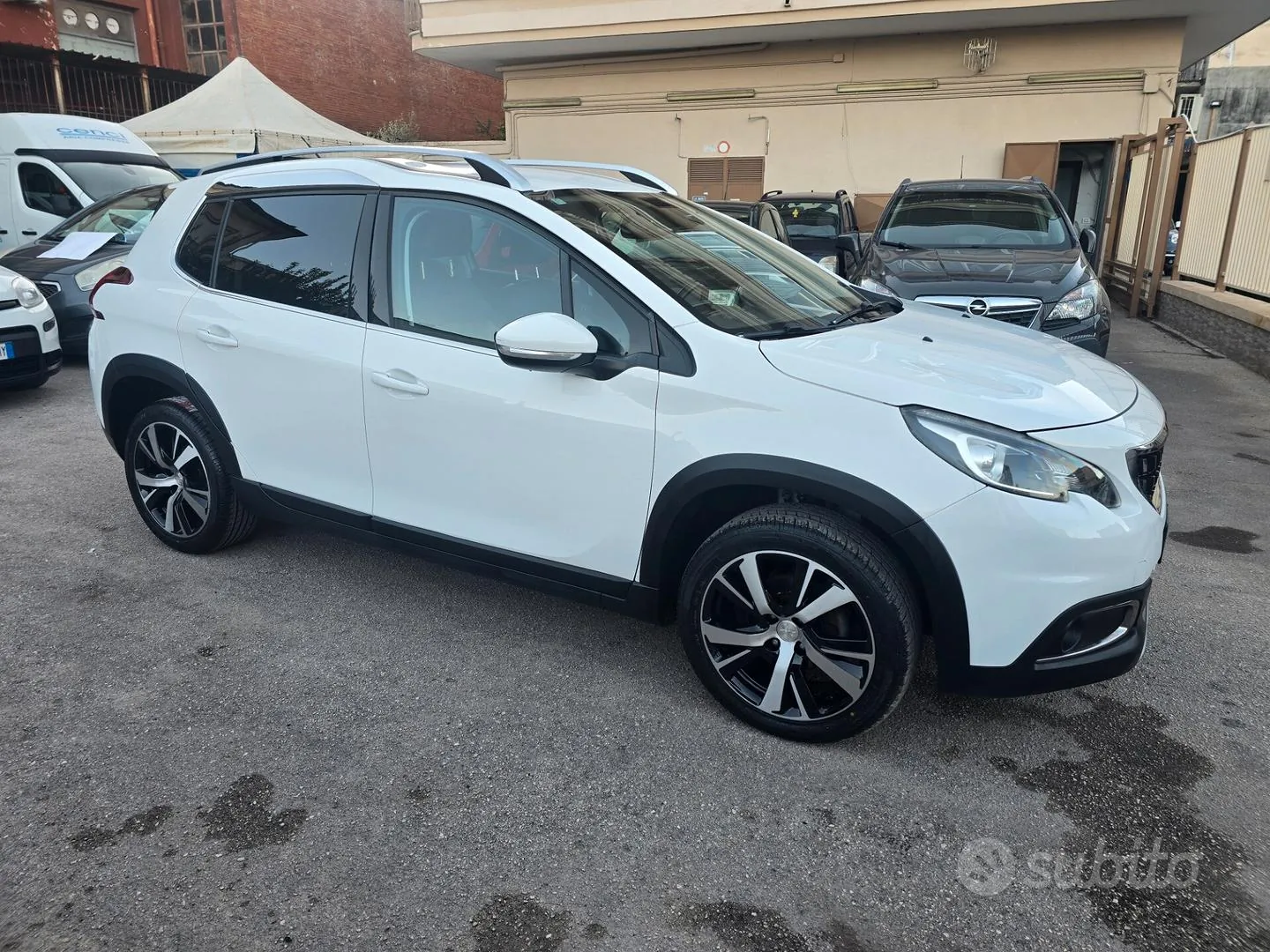 Peugeot 2008 2016 photo 2