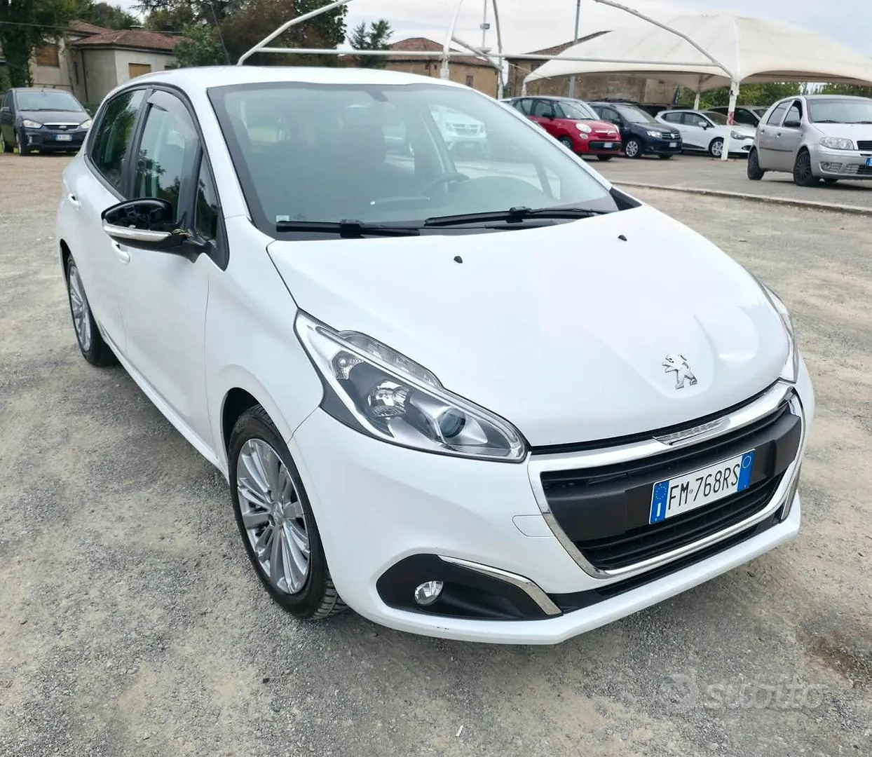 Peugeot 208