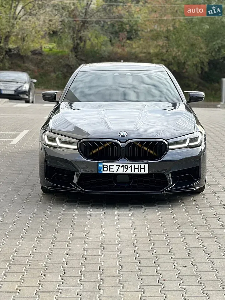 BMW 5 Series 2018 photo 4