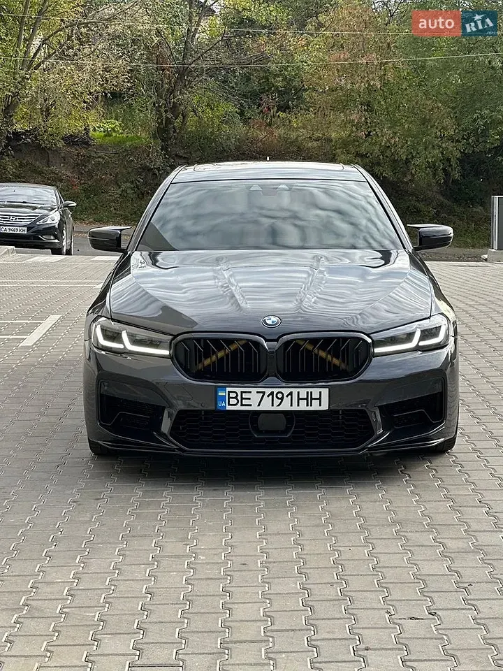 BMW 5 Series 2018 photo 5