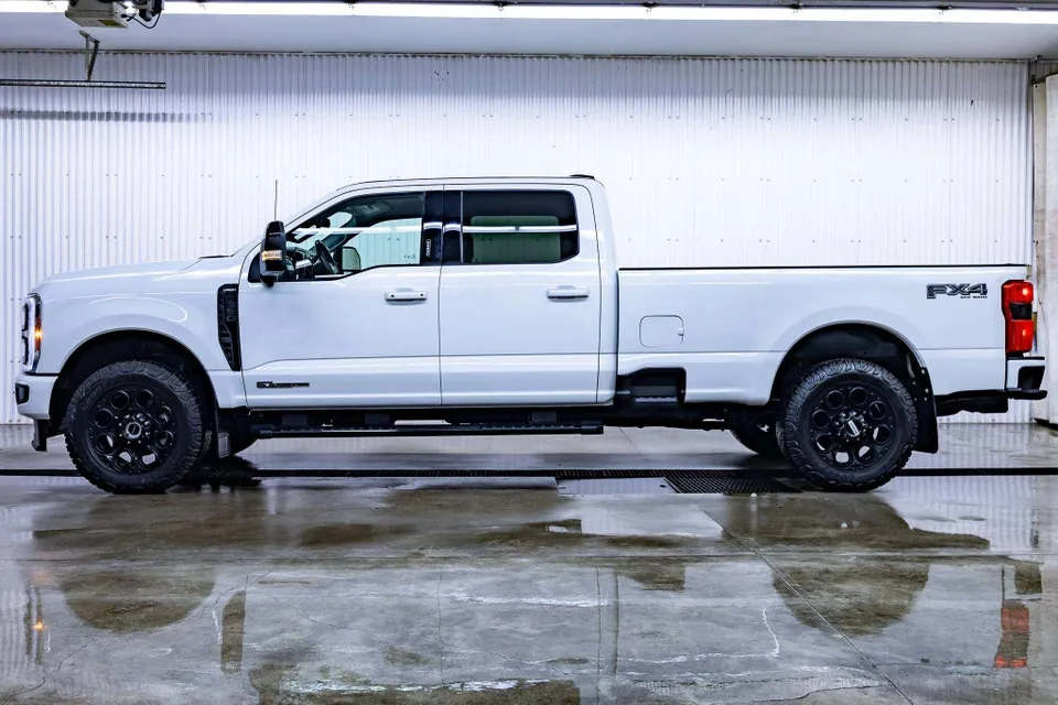 Ford F350 2026 photo 3