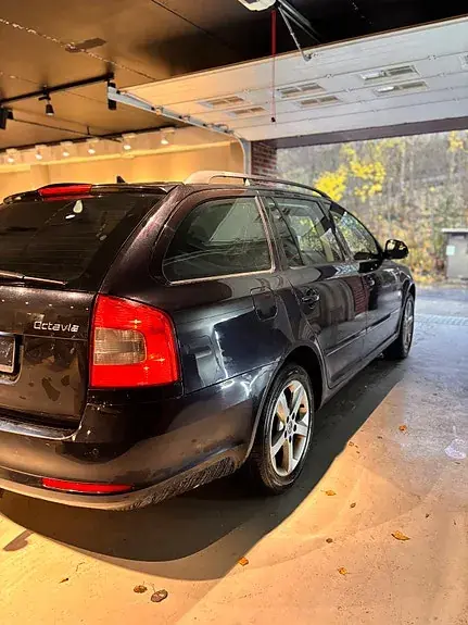 Skoda Octavia 2011 photo 3