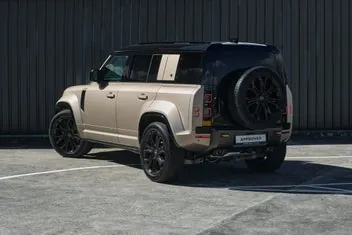 Land Rover Defender 2026 photo 2