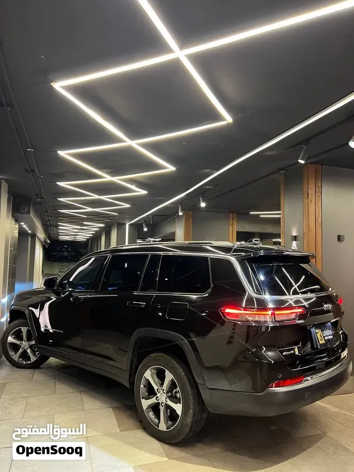 Jeep Cherokee 2024 photo 3