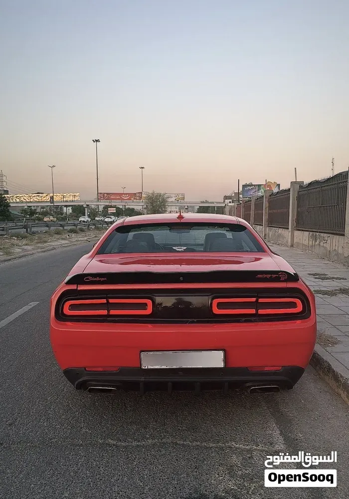 Dodge Challenger 2018 photo 2