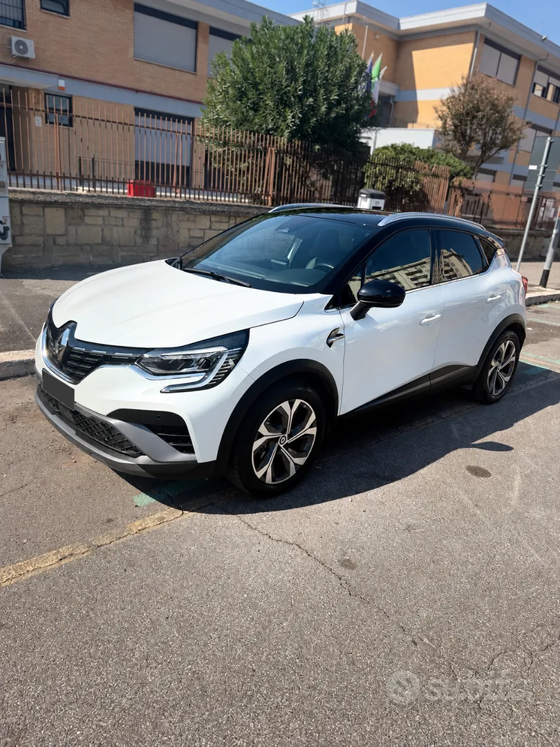 Renault Captur 2022 photo 2