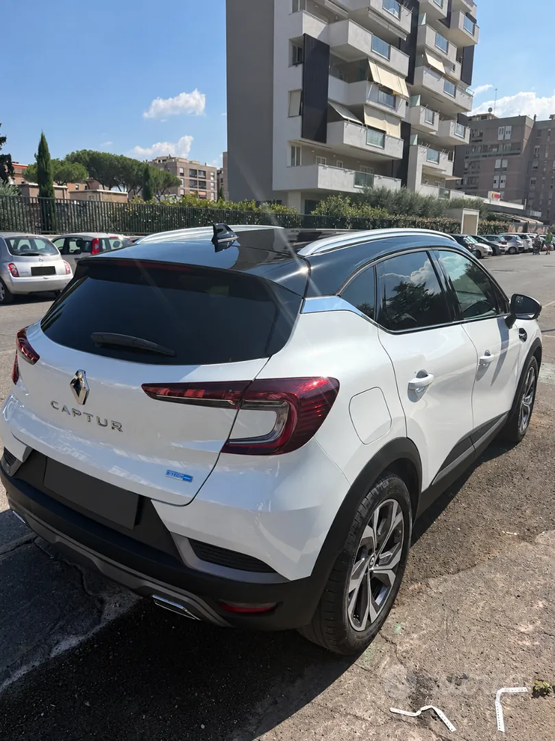 Renault Captur 2022 photo 3