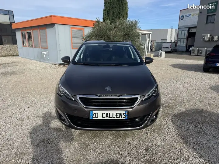 Peugeot 308 2015 photo 3