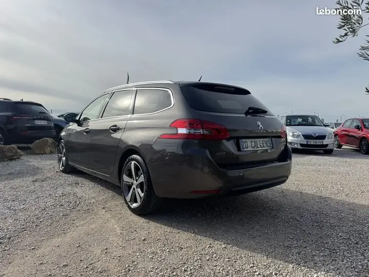 Peugeot 308 2015 photo 4