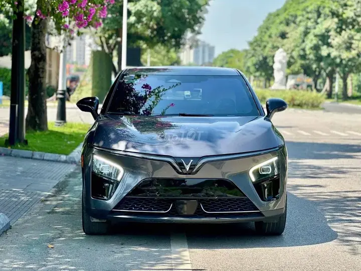 Vinfast Vf7