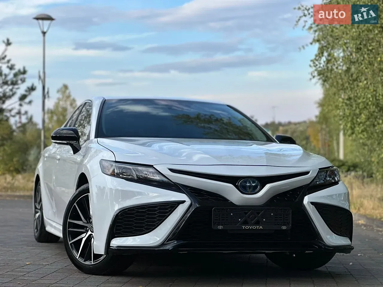 Toyota Camry 2023 photo 5