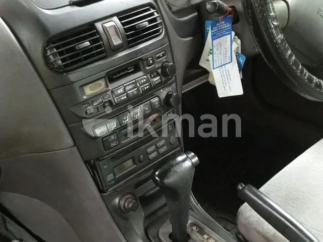 Nissan Sunny 2002 photo 4