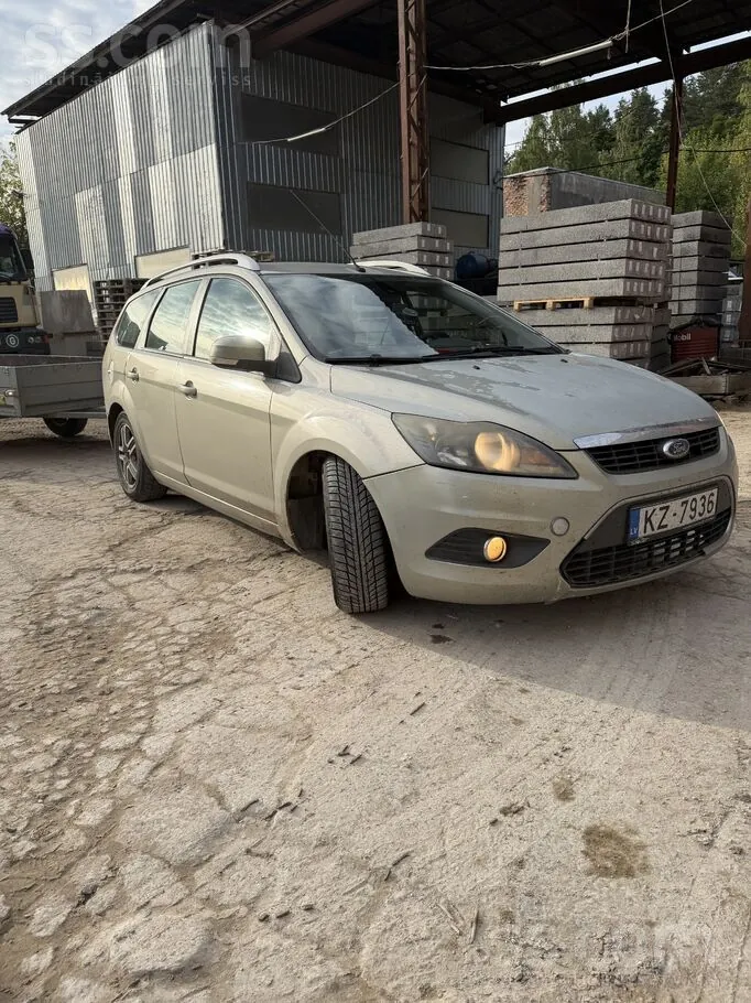 Ford Focus 2009 photo 2