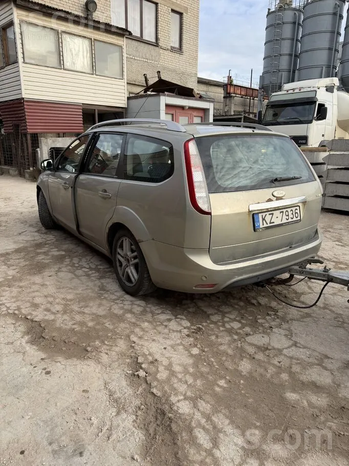 Ford Focus 2009 photo 4
