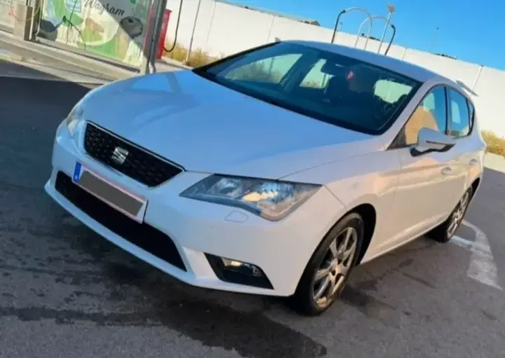 Seat Leon 2013 photo 2