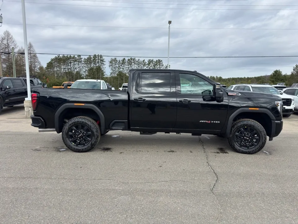 GMC Sierra 2500Hd 2026 photo 4